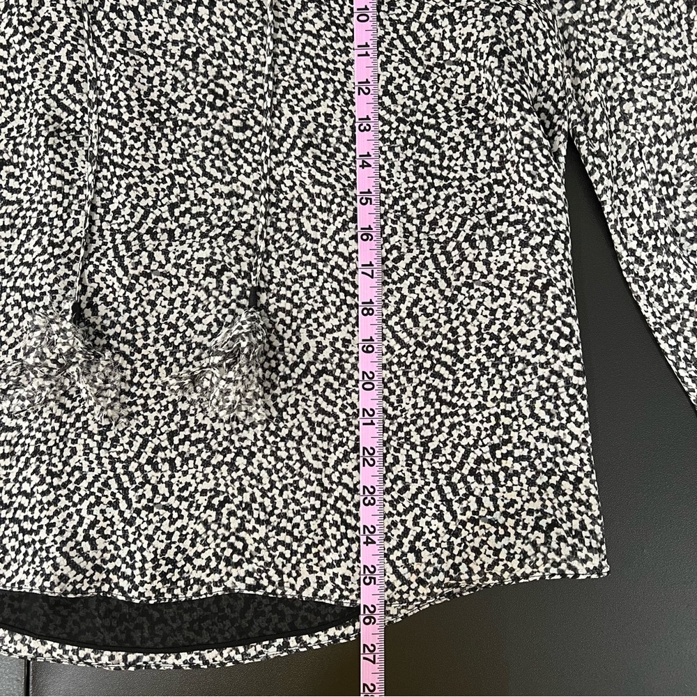 Diane Von Furstenberg Saylor Silk Blouse Size 8 - Picture 11 of 11